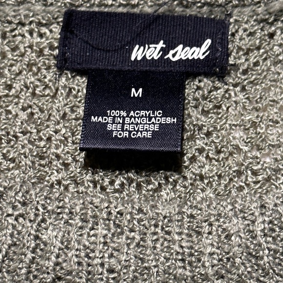 Wet Seal Crew Neck Cable Knit Sweater - Picture 2 of 4